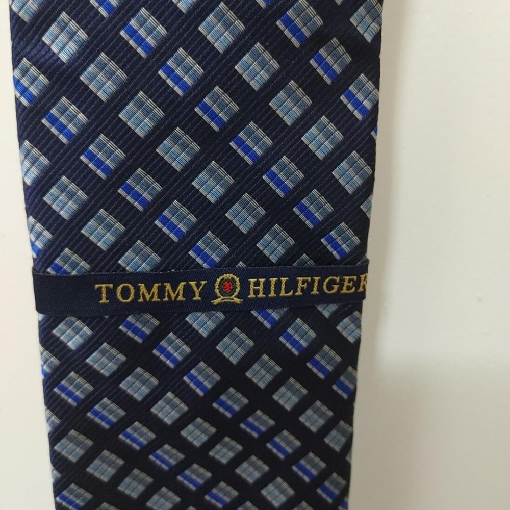 Tommy Hilfiger Men's (Blue Pattern) Silk Tie
